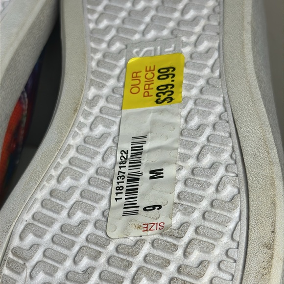 Fila Women's Tie-Dye Sneakers Size 9 - Picture 8 of 9